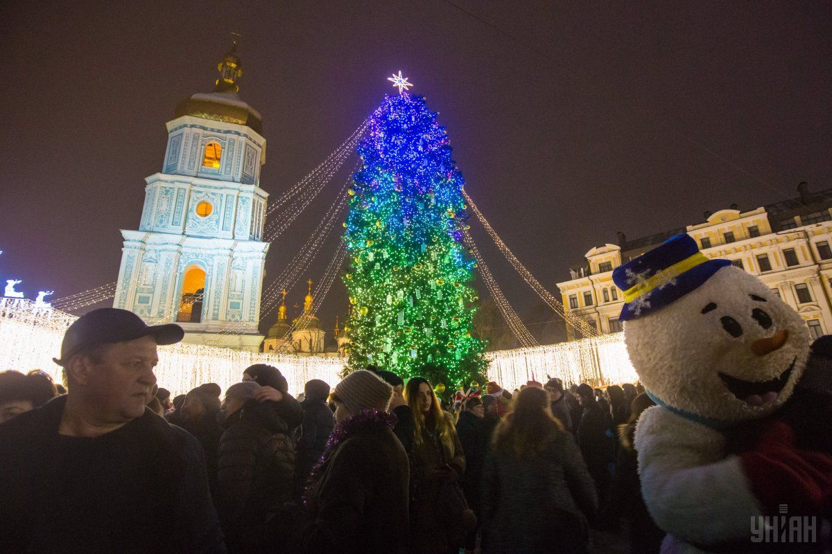 На Новий рік і Різдво українці відпочиватимуть три дні поспіль