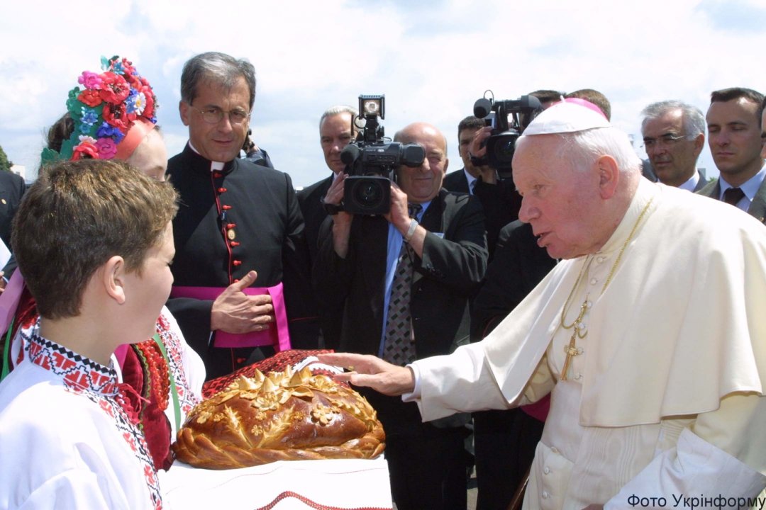 Ще одним із знаменних подій став візит до Львова Папи Івана Павла II